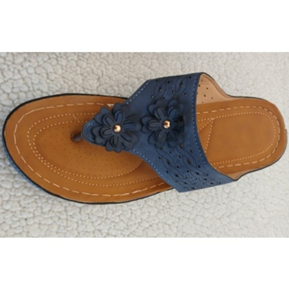 Navy Blue Flip Flop Sandals - size 10